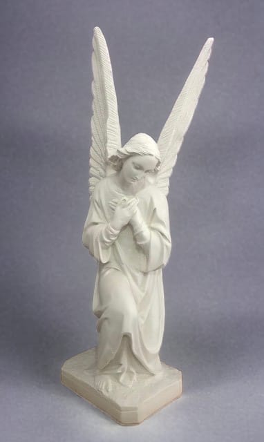 Anjo Orando Mão No Peito | 67 cm